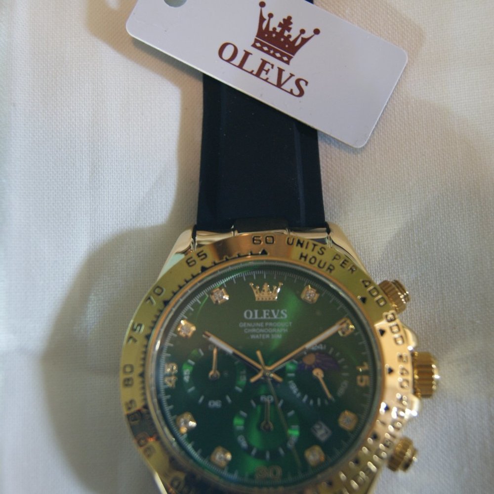 Olevs Men watch green dial
